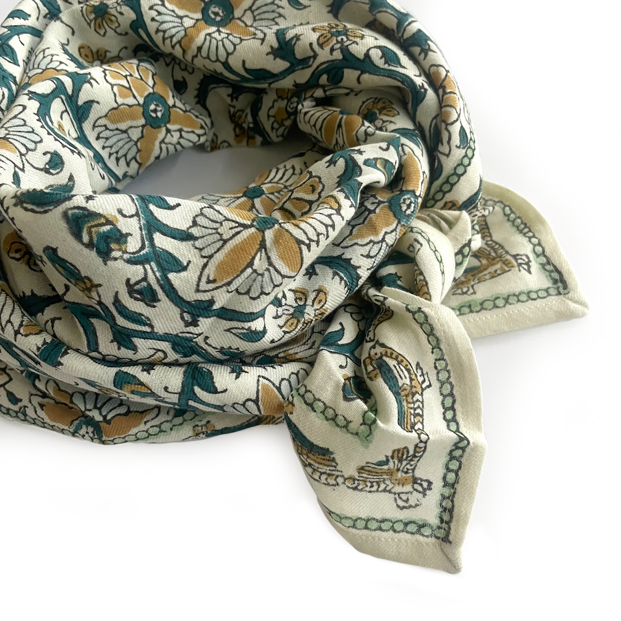 Scarf "Bird" Sable - وشاح