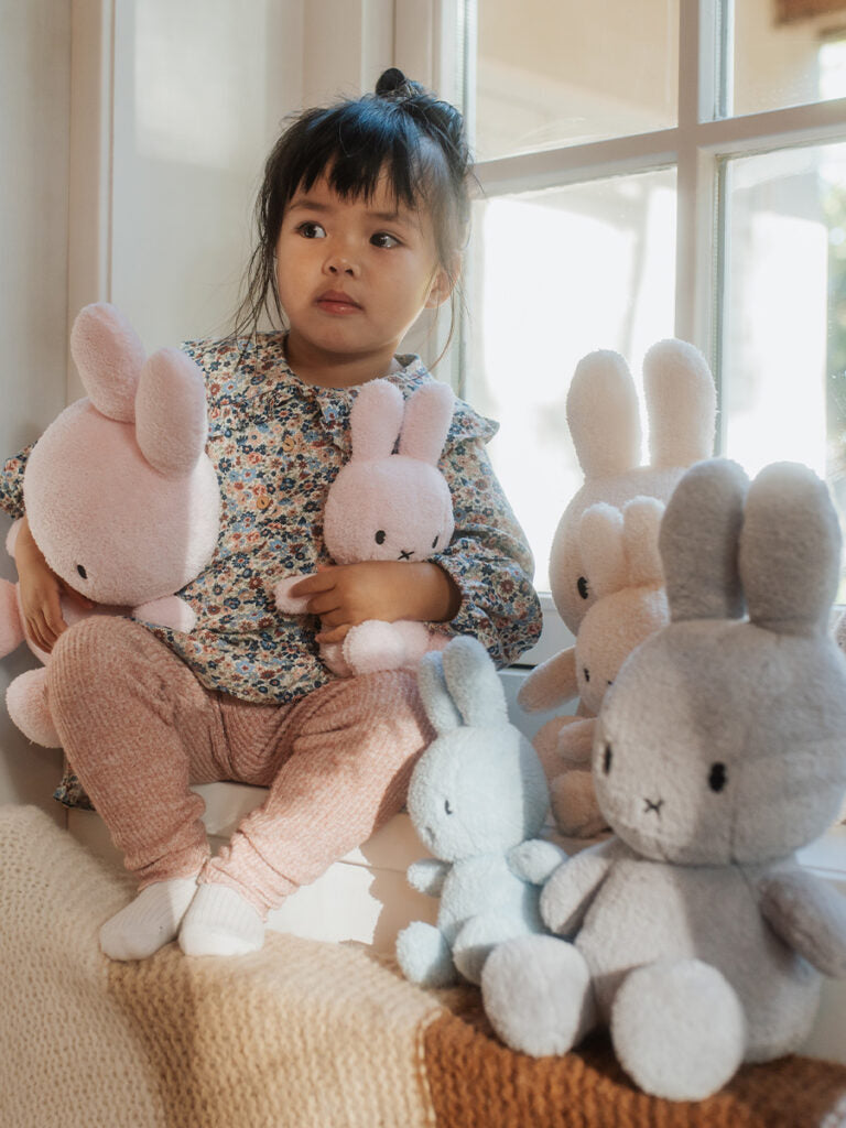 Miffy Sitting Terry Light Grey - لعب الاطفال الطرية