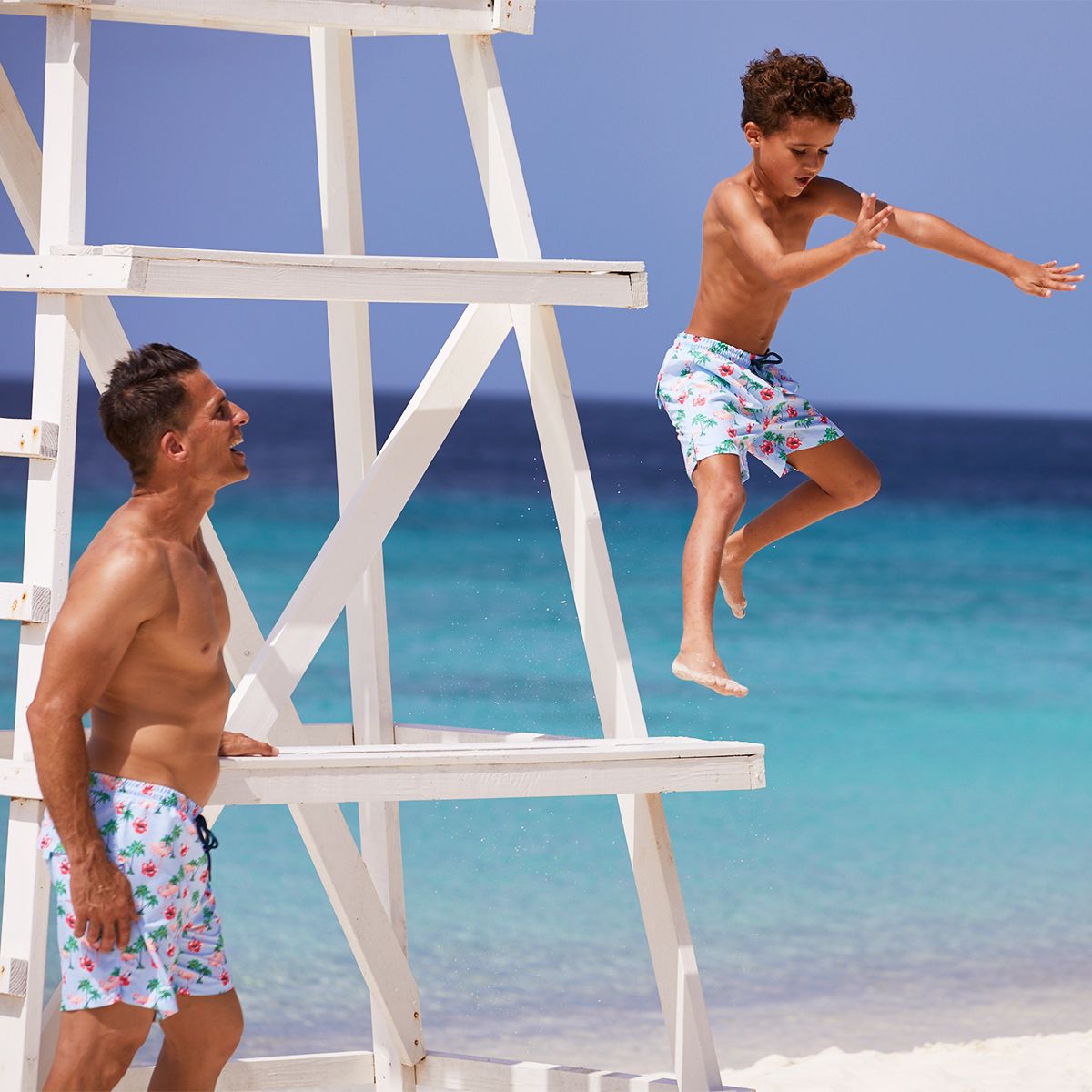Mens blue on sale flamingo shorts